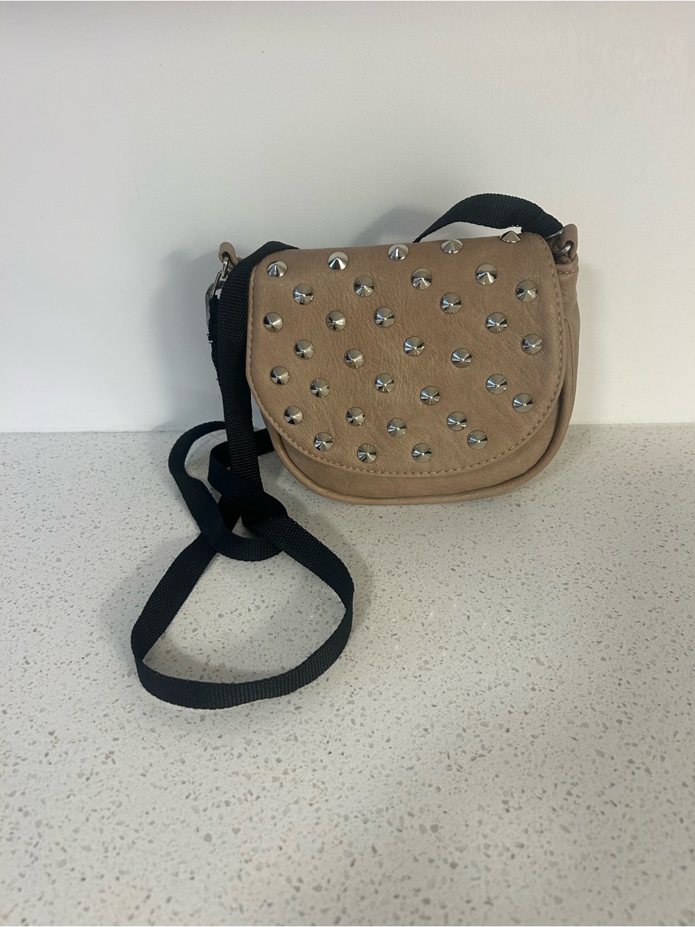 Beautiful Nude Studded Crossbody Bag with Black Nylon Strap❤️8x6x1.5